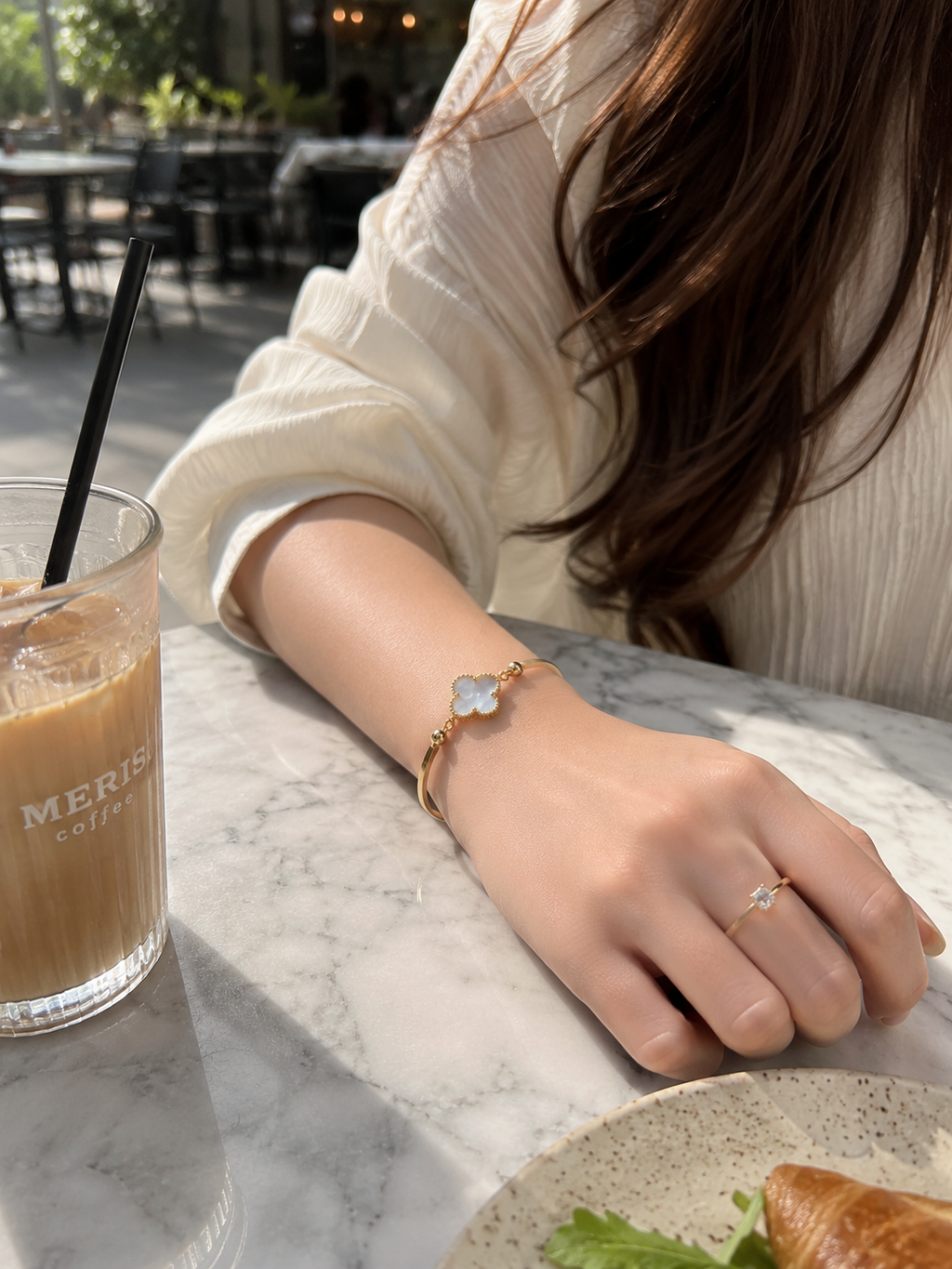 Clover White Line Gold Bracelet